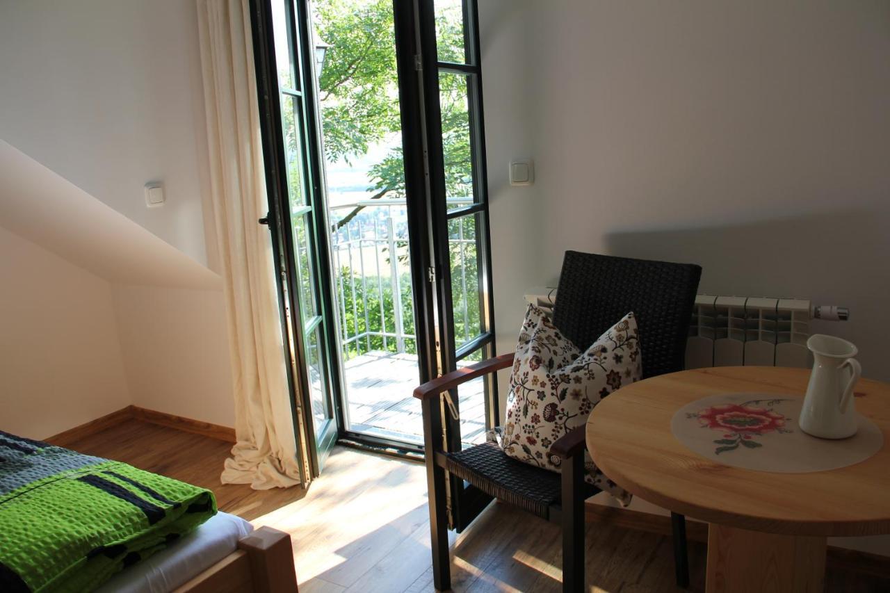 Berghaeusel Hotel โลเบา ภายนอก รูปภาพ
